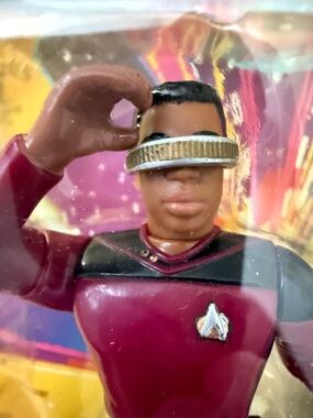 1993 Star Trek TNG Lt (JG) Geordi La Forge in 1st Season Uniform Action Figure